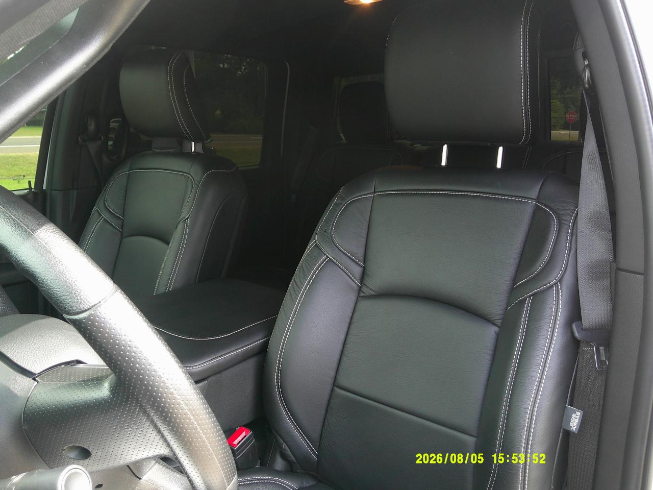 RAM 3500 Tradesman 4x4 Crew Cab 8' Box 2025