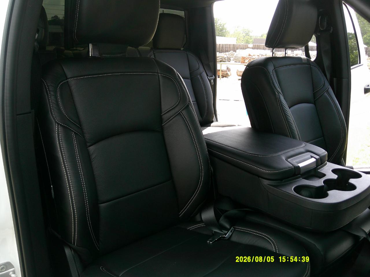 RAM 3500 Tradesman 4x4 Crew Cab 8' Box 2025