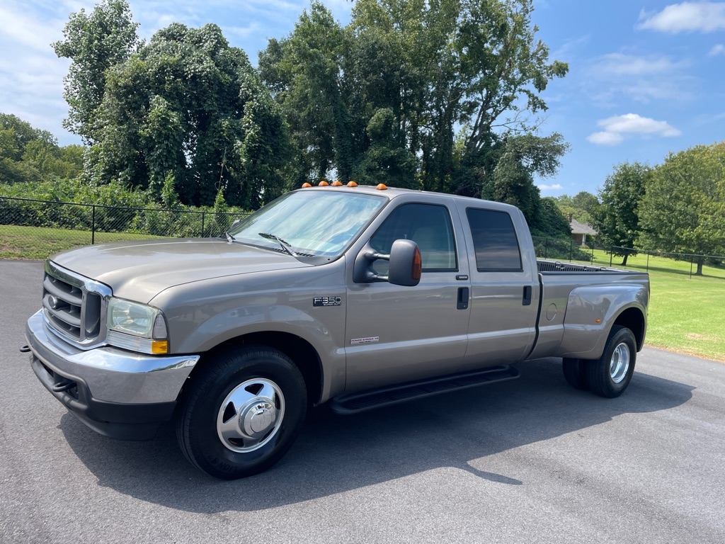 2004 Ford F-350 SD XL Crew Cab 2WD DRW