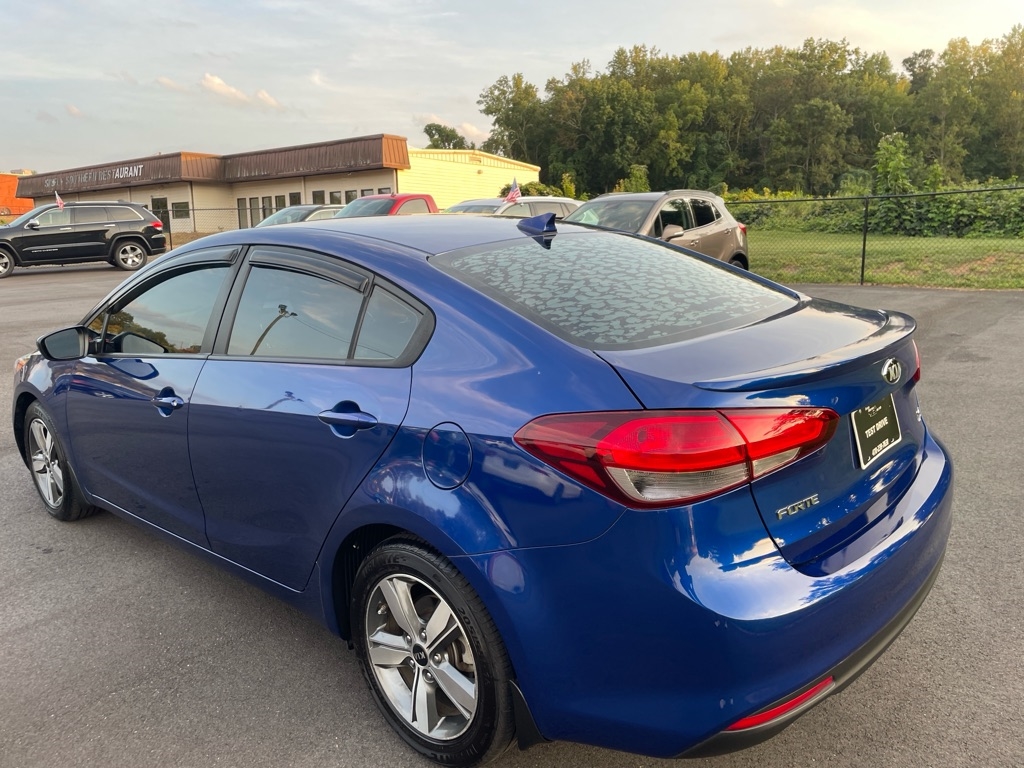 2018 Kia Forte LX photo 4
