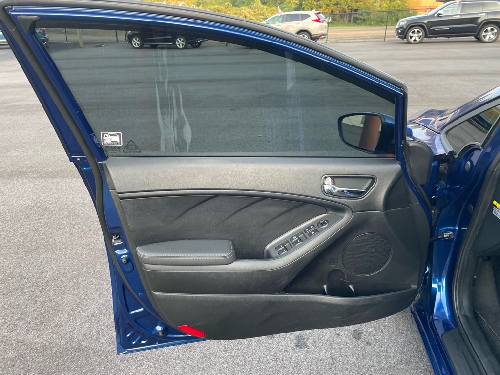 2018 Kia Forte LX photo 11