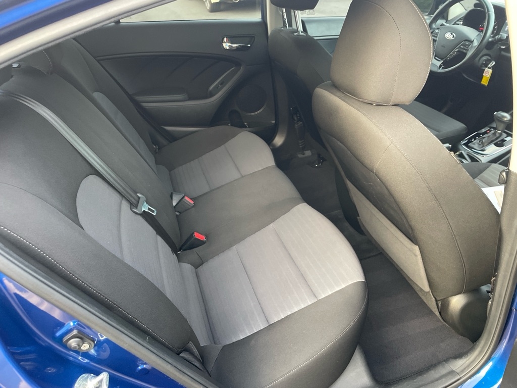 2018 Kia Forte LX photo 18