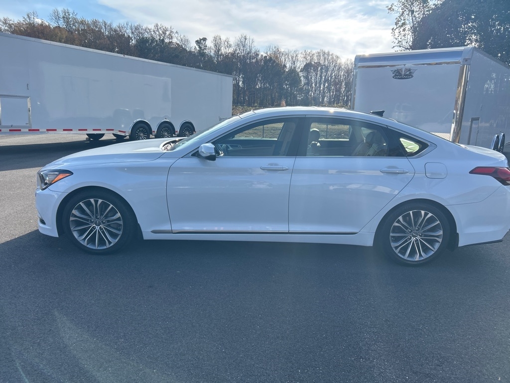 2016 Hyundai Genesis Base
