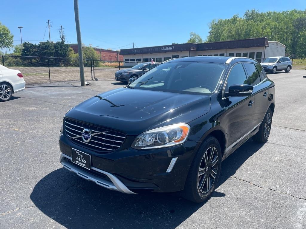 2017 Volvo XC60 T5 Dynamic