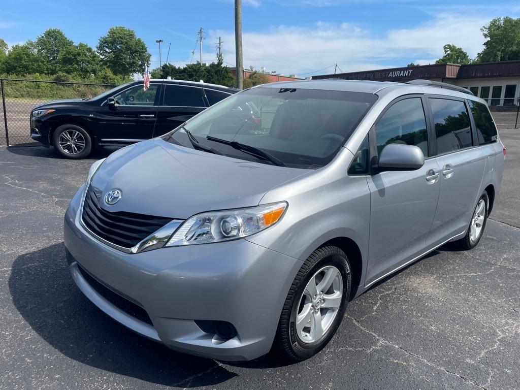 2013 Toyota Sienna 
