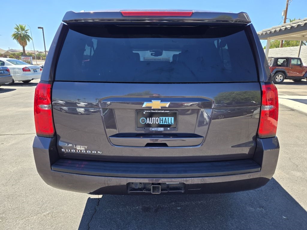 Chevrolet Suburban  2015
