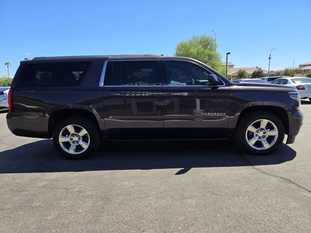 Chevrolet Suburban  2015