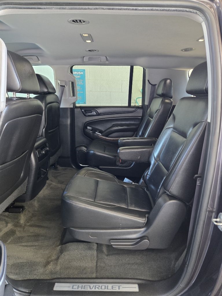 Chevrolet Suburban  2015