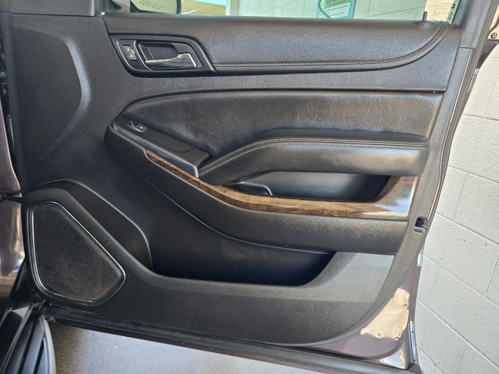 Chevrolet Suburban  2015