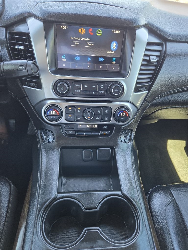 Chevrolet Suburban  2015