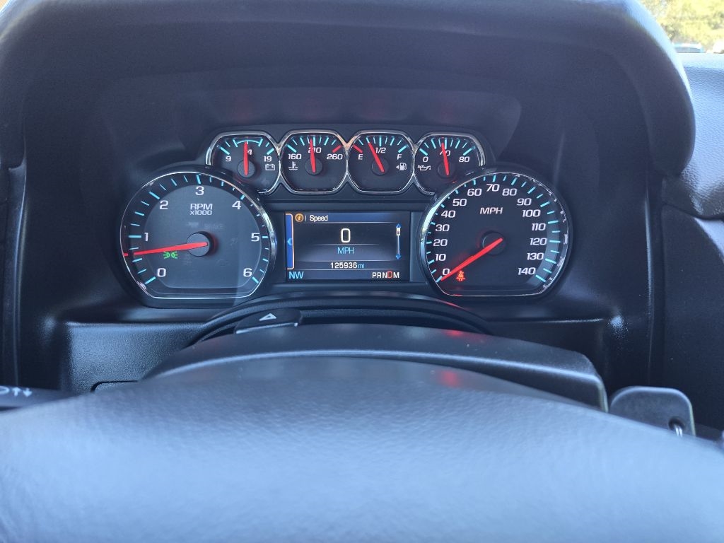 Chevrolet Suburban  2015