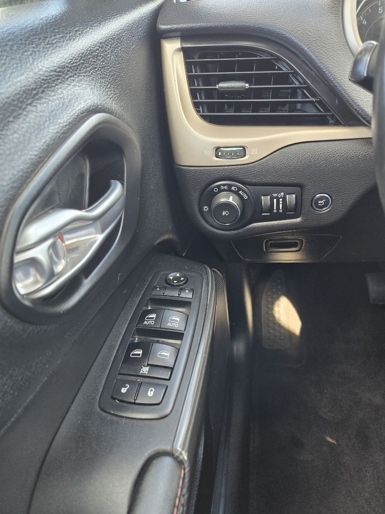 Jeep Cherokee  2017 Jeep Cherokee  2017