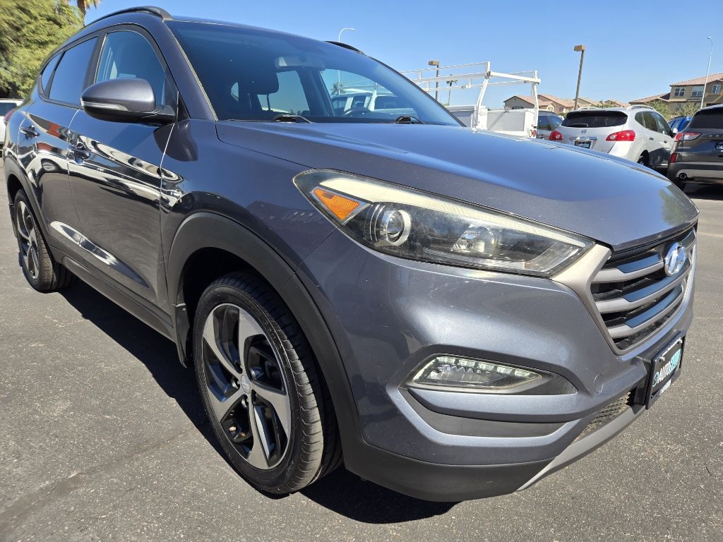 Hyundai Tucson  2016 Hyundai Tucson  2016