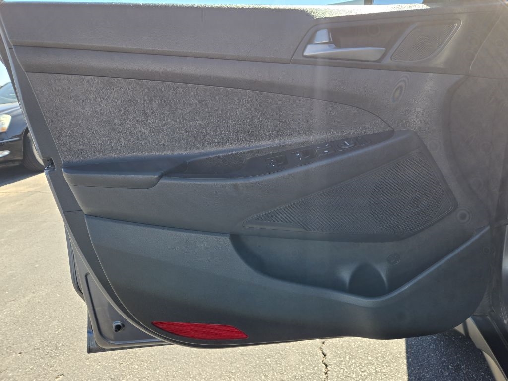 Hyundai Tucson  2016 Hyundai Tucson  2016