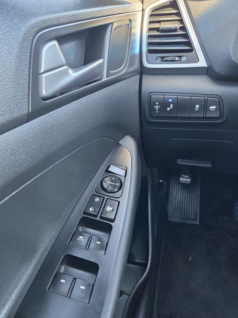 Hyundai Tucson  2016 Hyundai Tucson  2016
