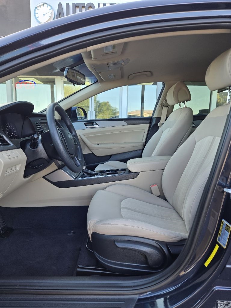 Hyundai Sonata Hybrid  2017 Hyundai Sonata Hybrid  2017