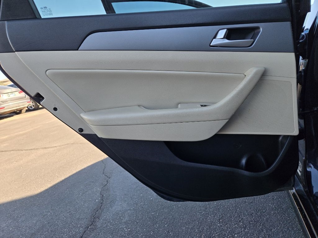 Hyundai Sonata Hybrid  2017 Hyundai Sonata Hybrid  2017