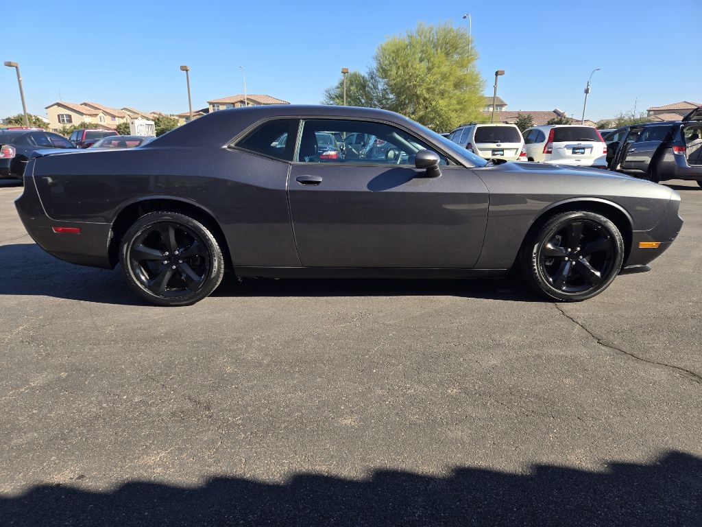 Dodge Challenger  2013