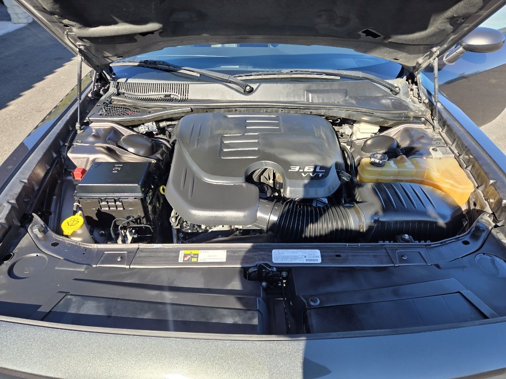 Dodge Challenger  2013