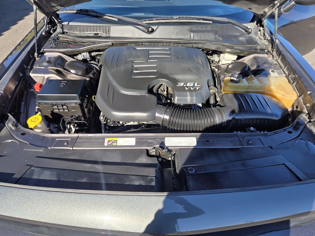 Dodge Challenger  2013