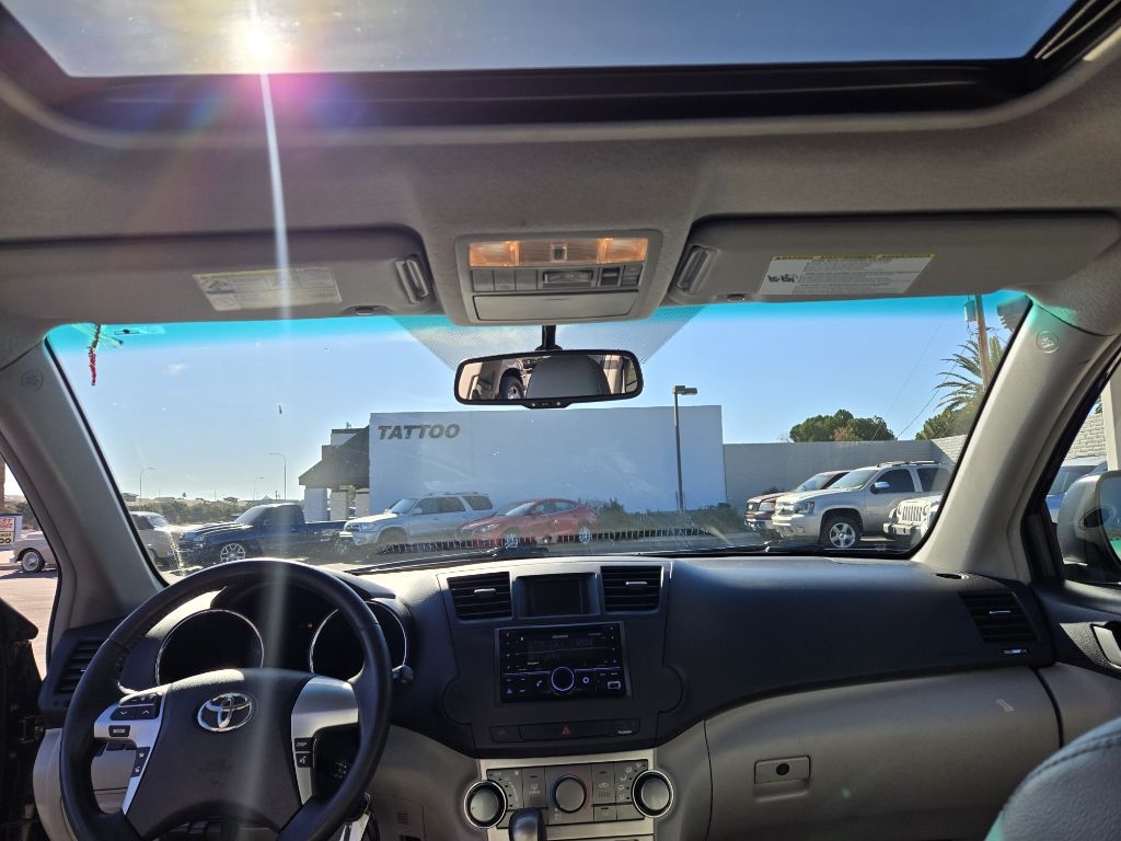 Toyota Highlander  2012