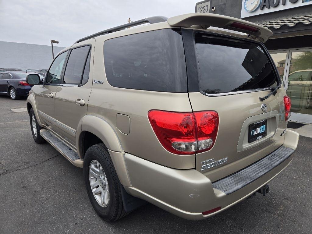 Toyota Sequoia  2005