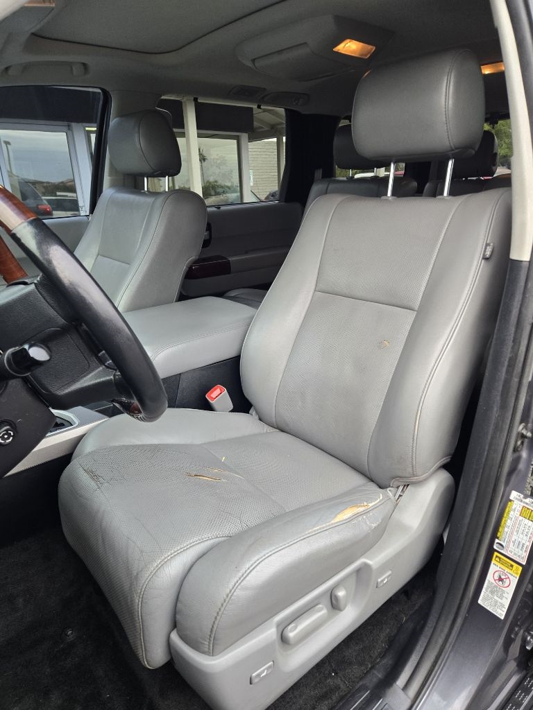 Toyota Sequoia  2013