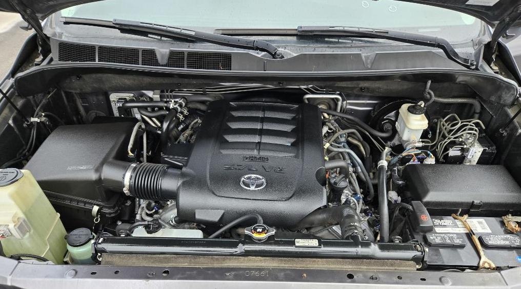 Toyota Sequoia  2013