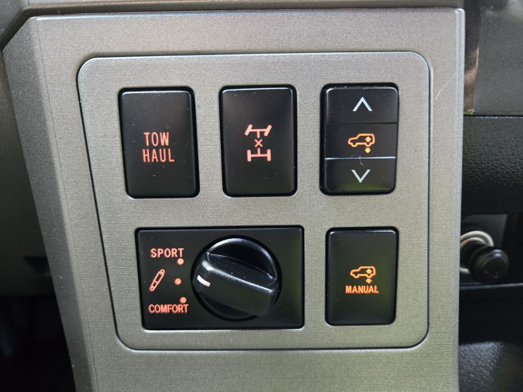 Toyota Sequoia  2013