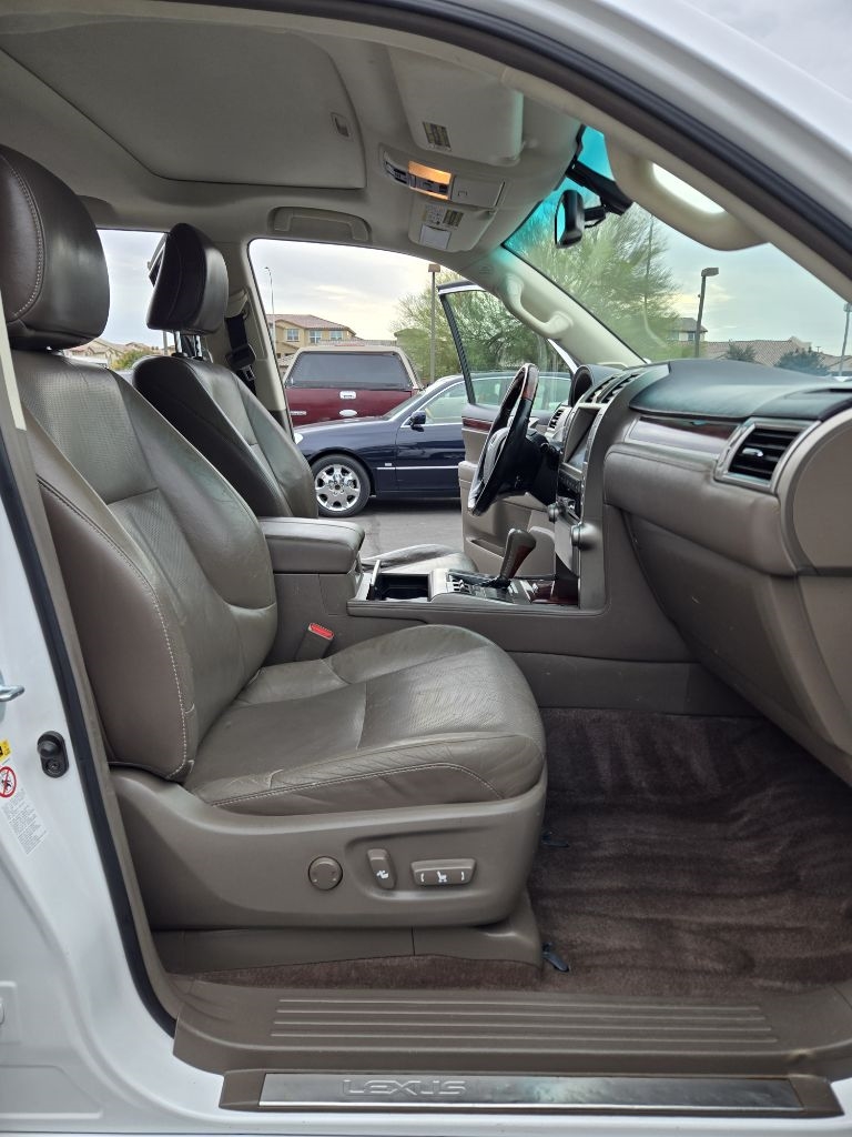 Lexus GX 460  2011