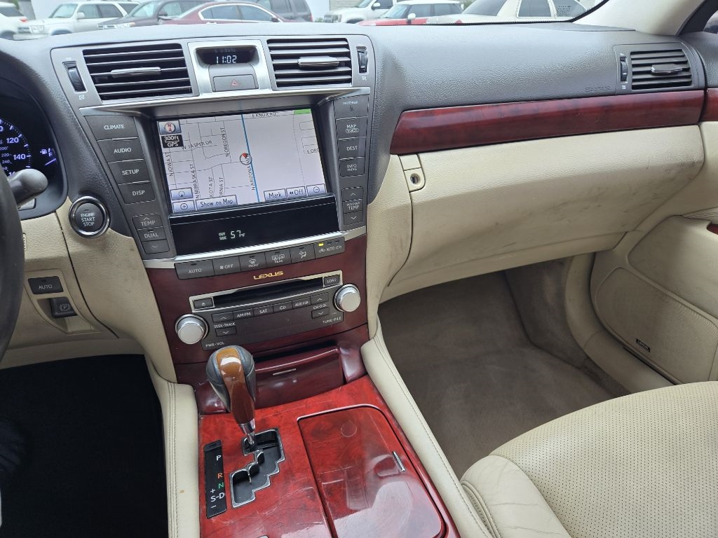 Lexus LS 460 4dr Sdn 2012