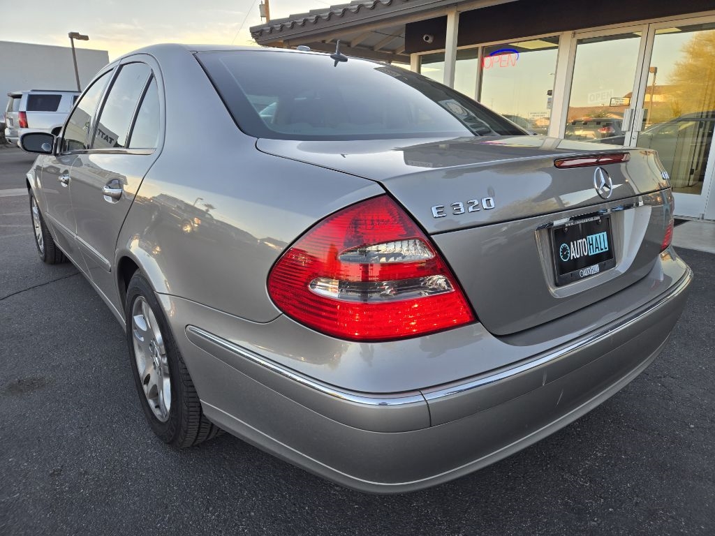 Mercedes-Benz E-Class  2006