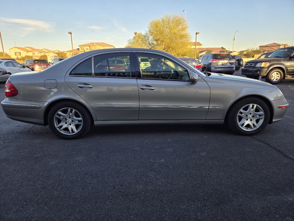 Mercedes-Benz E-Class  2006