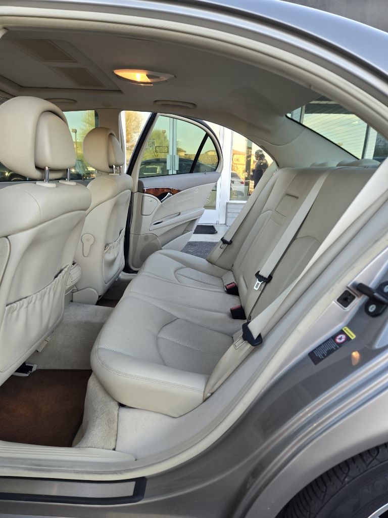 Mercedes-Benz E-Class  2006