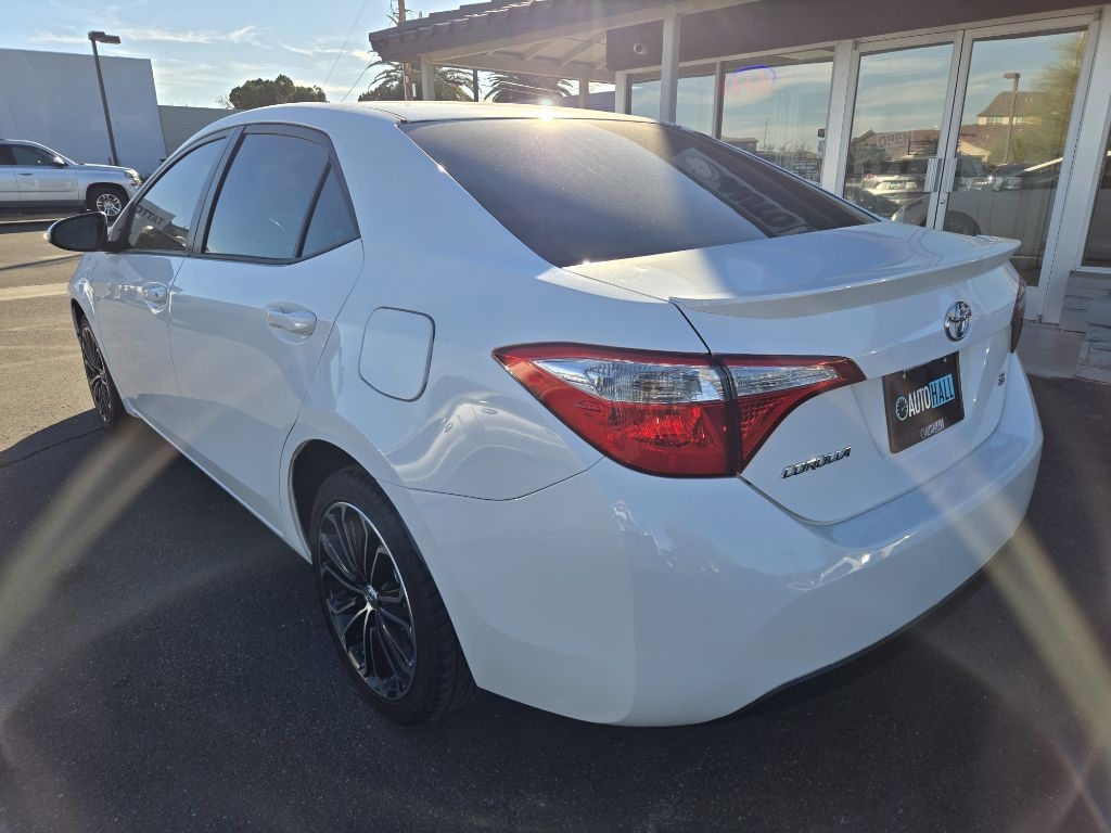 Toyota Corolla  2015