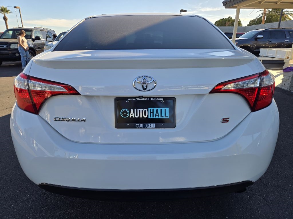 Toyota Corolla  2015