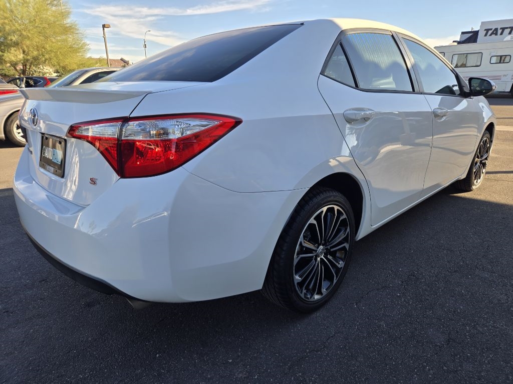 Toyota Corolla  2015