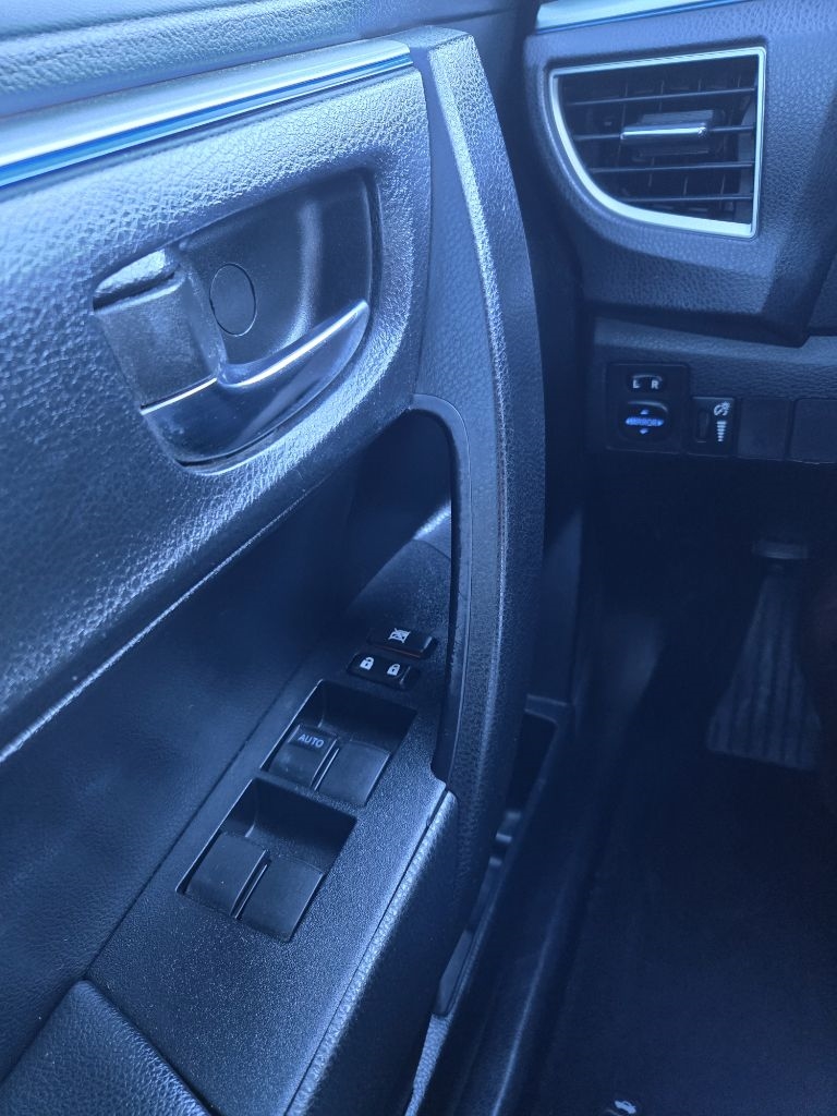 Toyota Corolla  2015