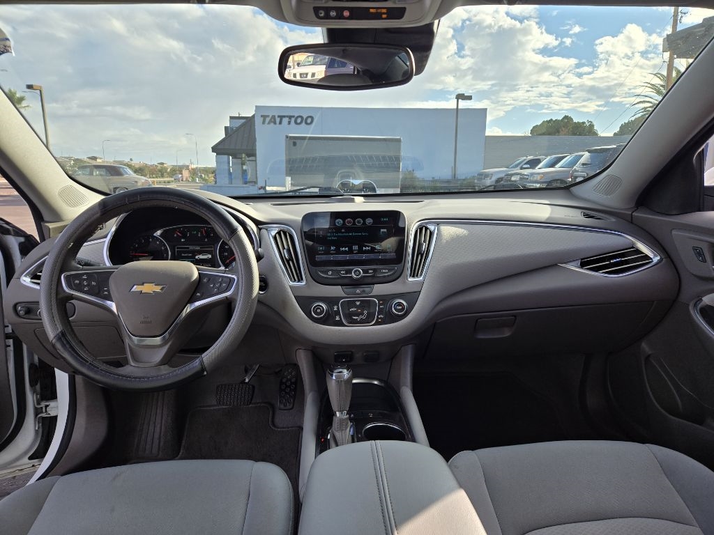 Chevrolet Malibu  2017