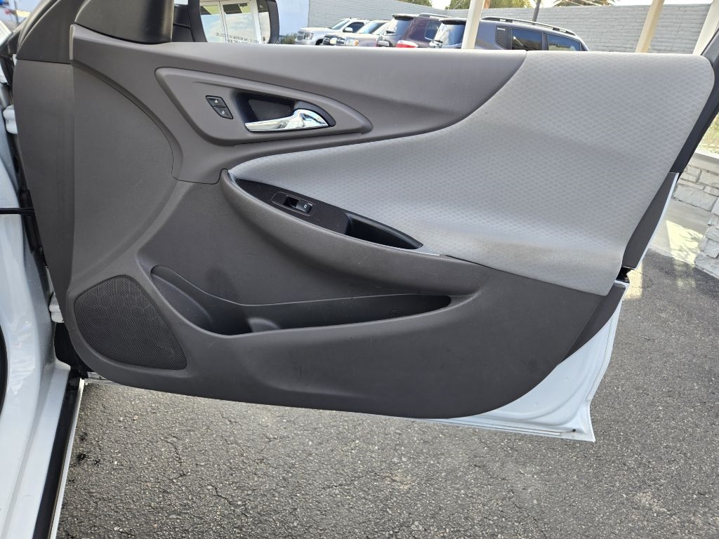 Chevrolet Malibu  2017