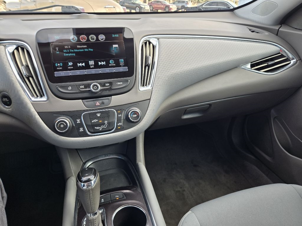 Chevrolet Malibu  2017