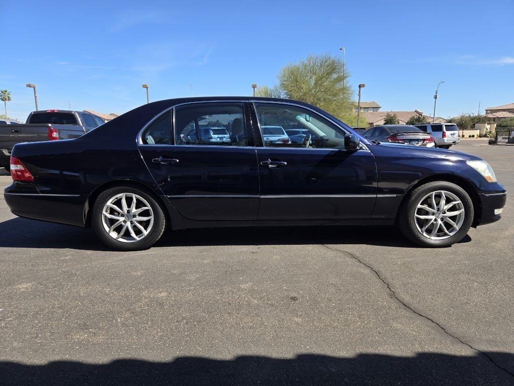 Lexus LS 430  2004