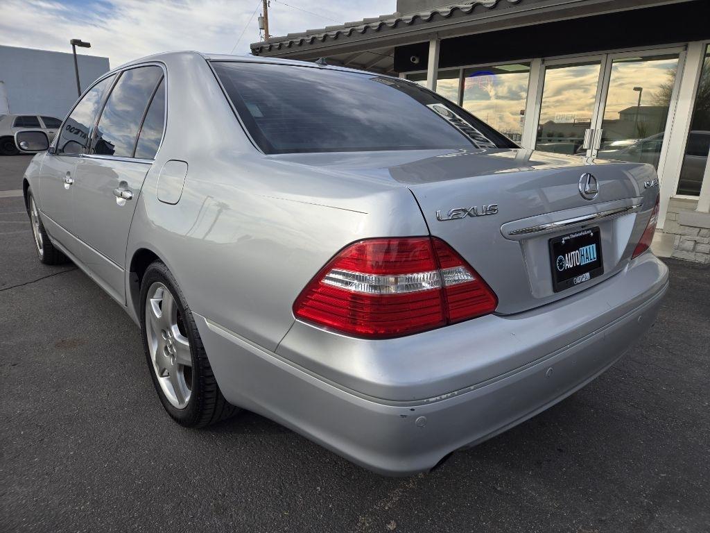 Lexus LS 430  2005