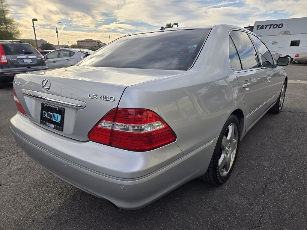 Lexus LS 430  2005