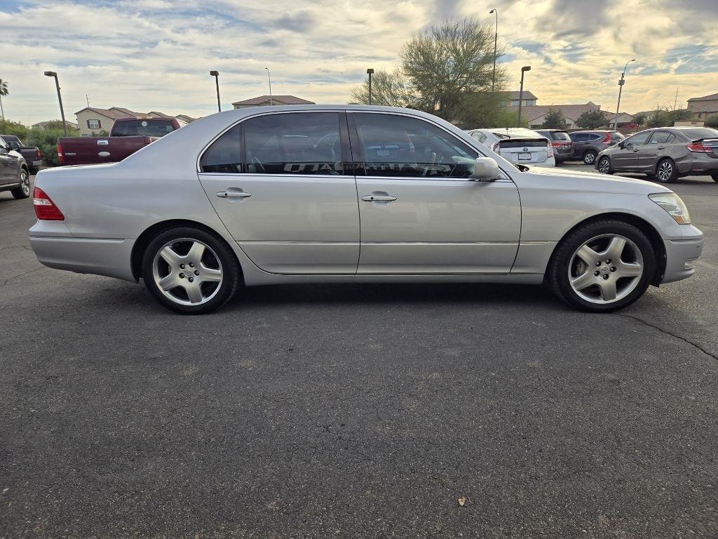 Lexus LS 430  2005