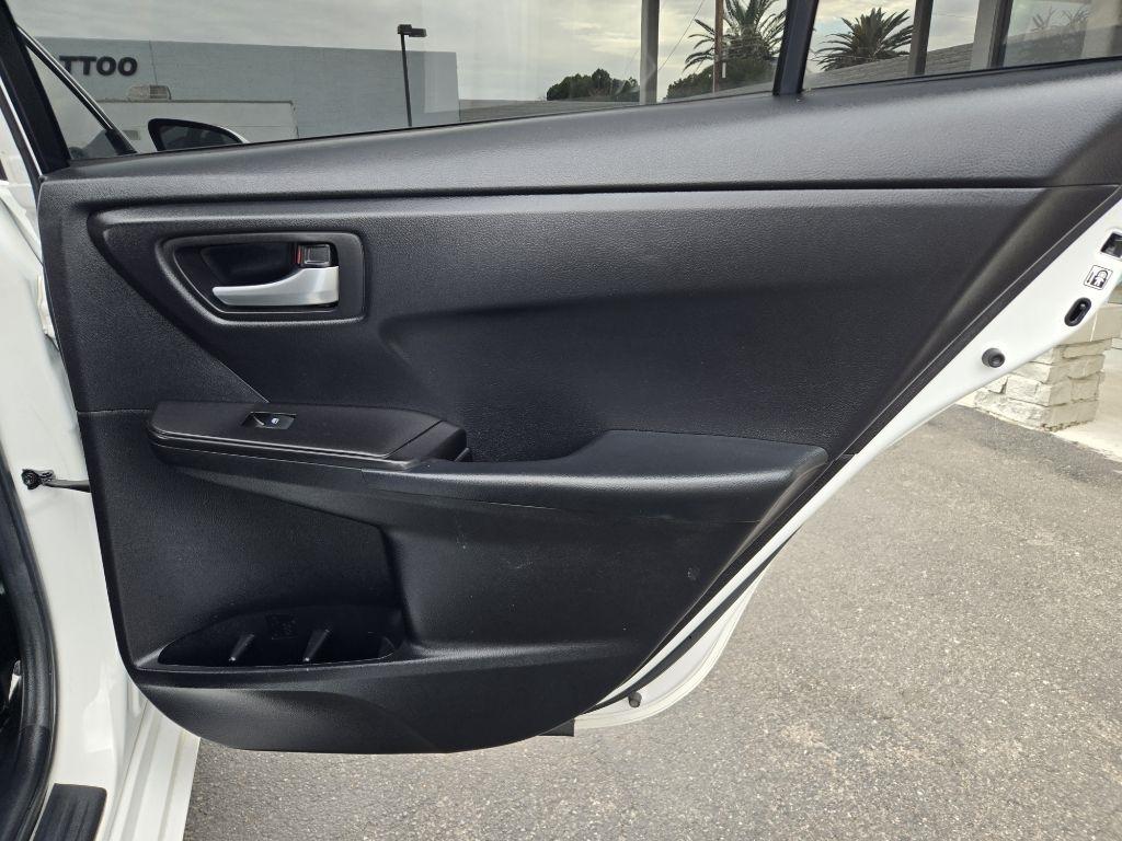 Toyota Camry Hybrid  2017