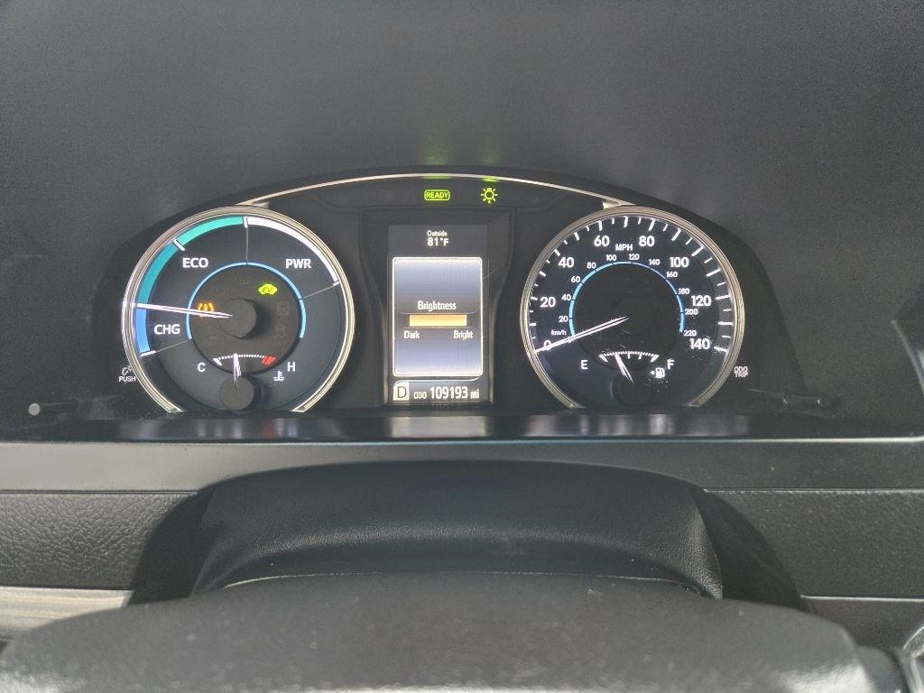 Toyota Camry Hybrid  2017