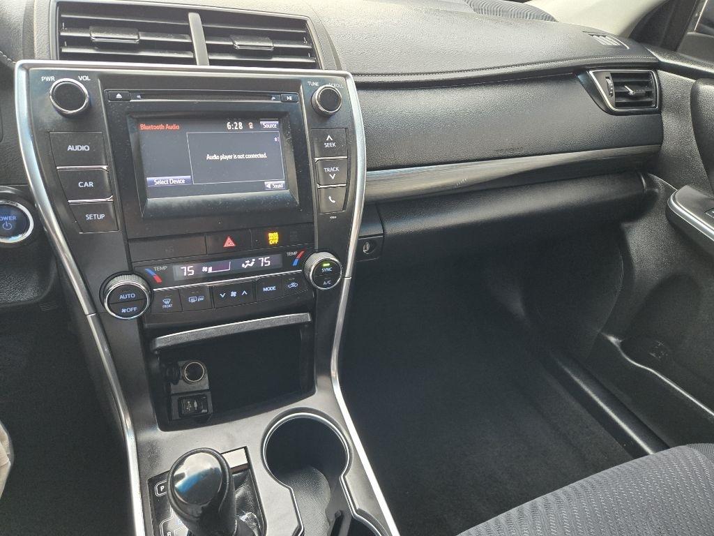 Toyota Camry Hybrid  2017