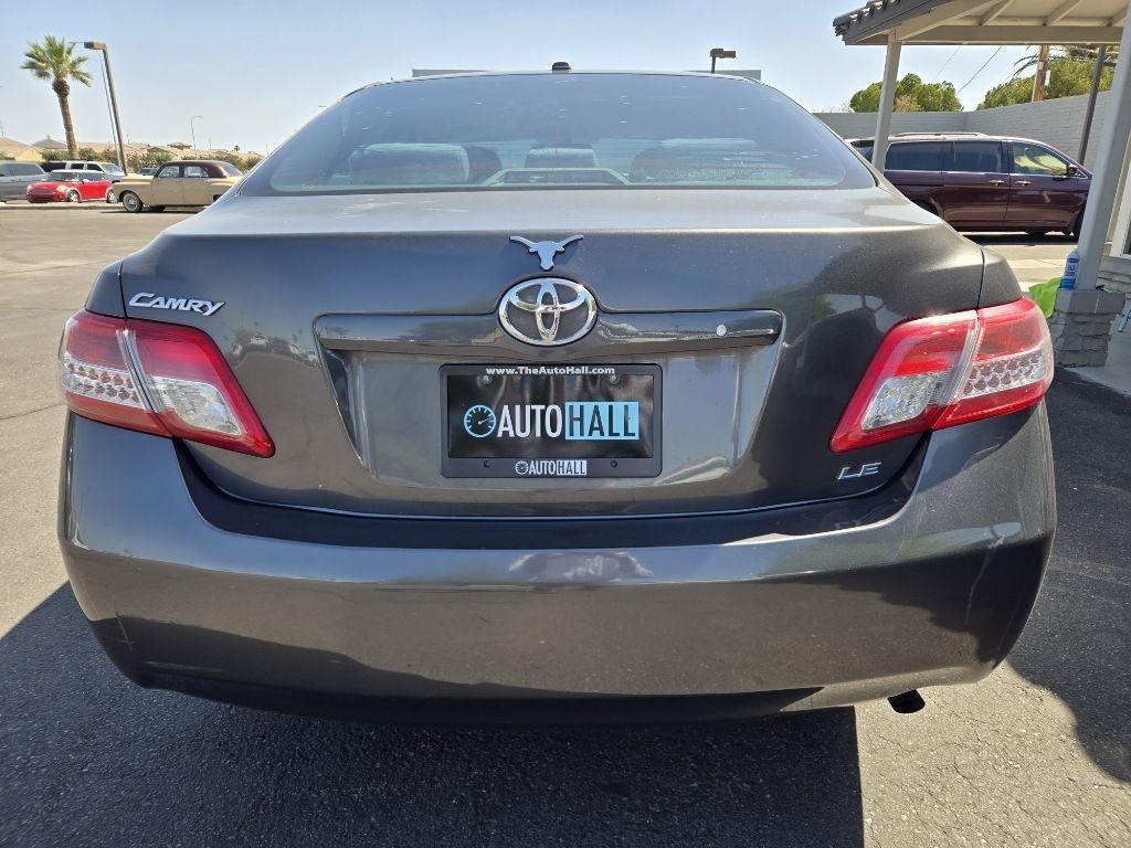 Toyota Camry 4dr Sedan LE 2011