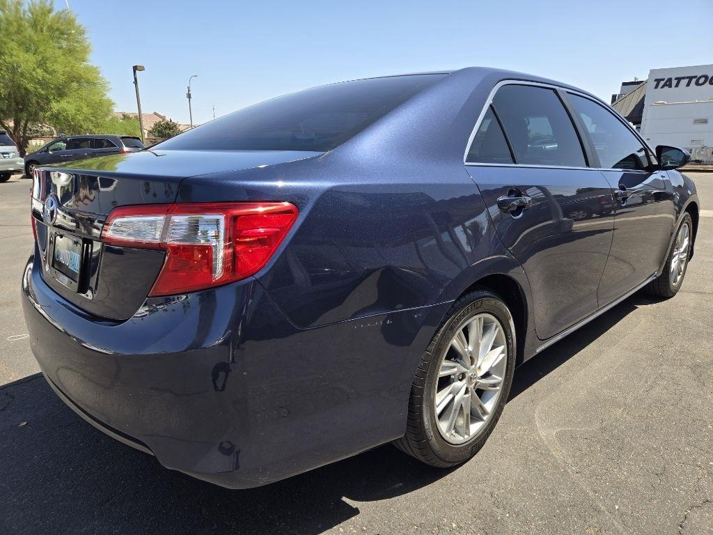 Toyota Camry  2014